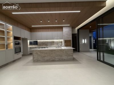 Casa, 1 quarto, 223 m² - Foto 2