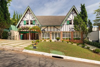 Casa, 4 quartos, 342 m² - Foto 1