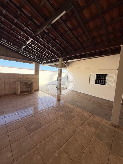 Casa, 2 quartos, 308 m² - Foto 4