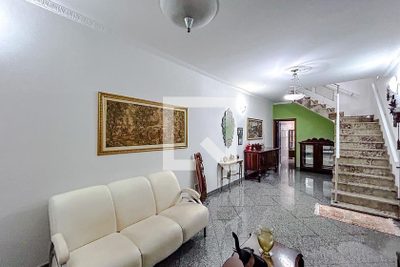 Casa, 4 quartos, 160 m² - Foto 1