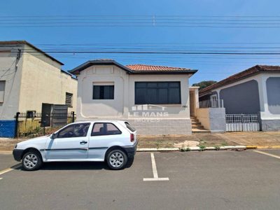 Casa, 4 quartos, 140 m² - Foto 1