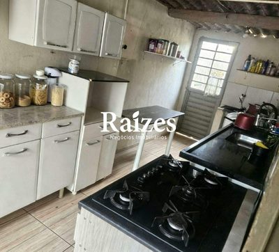 Casa, 2 quartos, 240 m² - Foto 1