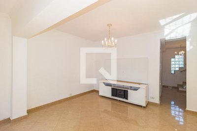 Casa, 2 quartos, 94 m² - Foto 1
