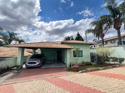 Casa de Condomínio, 4 quartos - Foto 1