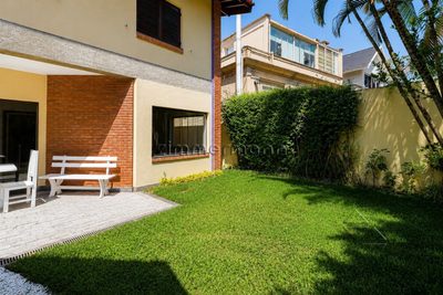 Casa, 4 quartos, 250 m² - Foto 1