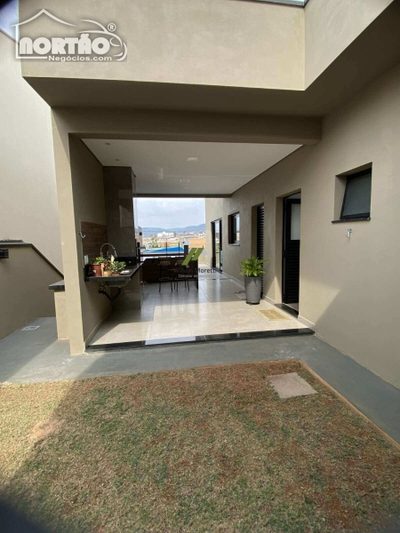 Casa, 5 quartos, 161 m² - Foto 2
