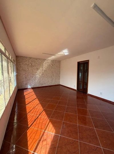 Casa, 3 quartos, 200 m² - Foto 2