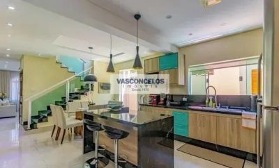 Casa, 3 quartos, 220 m² - Foto 1