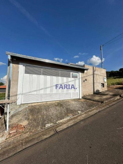 Casa, 3 quartos, 167 m² - Foto 1