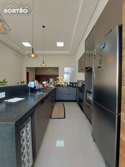 Casa, 1 quarto, 205 m² - Foto 5