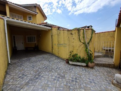 Casa, 4 quartos, 147 m² - Foto 1
