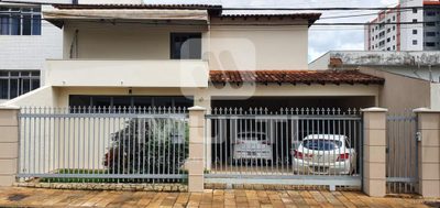 Casa, 4 quartos, 350 m² - Foto 1