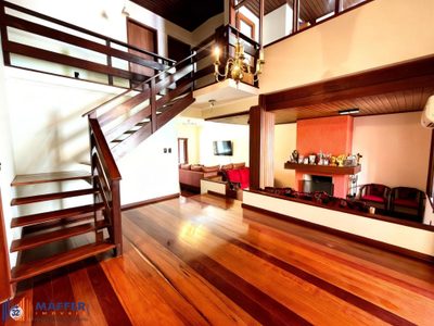 Casa, 4 quartos, 300 m² - Foto 1