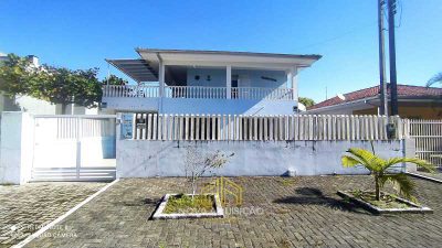 Casa, 4 quartos, 279 m² - Foto 1