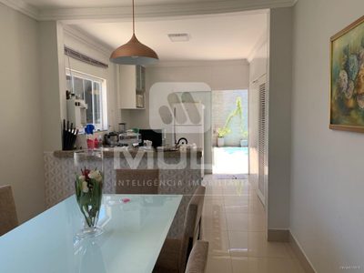 Casa, 3 quartos, 187 m² - Foto 2