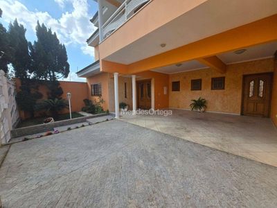 Casa, 4 quartos, 346 m² - Foto 2