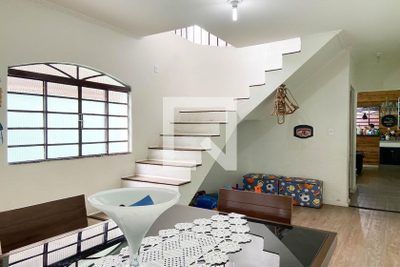 Casa, 3 quartos, 200 m² - Foto 3