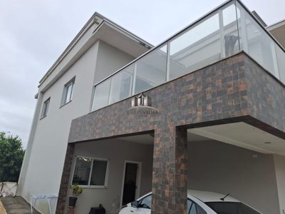 Casa, 3 quartos, 202 m² - Foto 2
