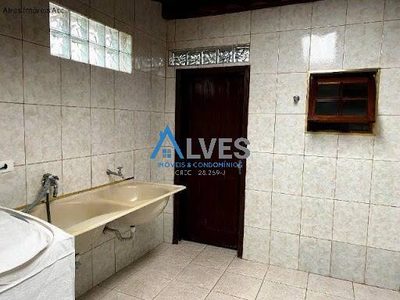 Casa, 4 quartos, 204 m² - Foto 2