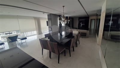 Apartamento, 3 quartos, 190 m² - Foto 1