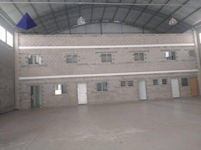 Depósito-Galpão, 750 m² - Foto 1