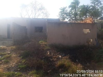 Casa, 2 quartos, 210 m² - Foto 1