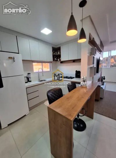 Casa, 3 quartos, 81 m² - Foto 2