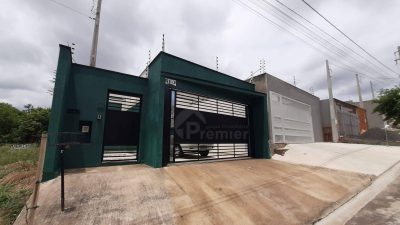 Casa, 4 quartos, 146 m² - Foto 1