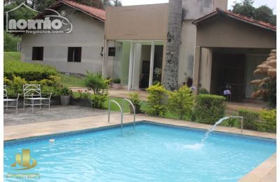 Casa, 6 quartos, 39000 m² - Foto 1