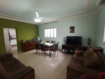 Casa, 2 quartos, 300 m² - Foto 1