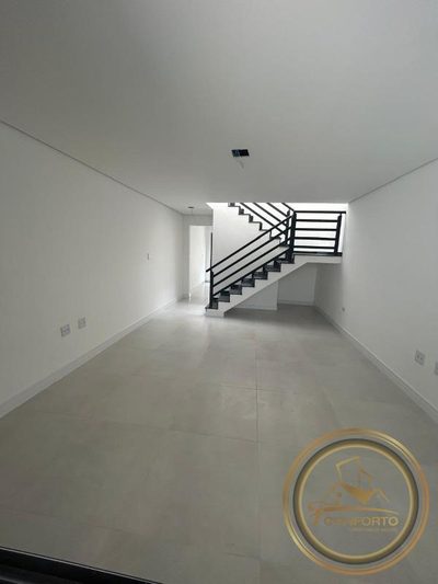 Sobrado, 3 quartos, 107 m² - Foto 1