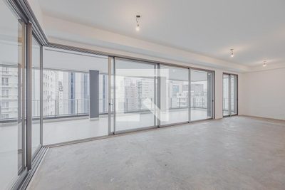 Apartamento, 3 quartos, 270 m² - Foto 2