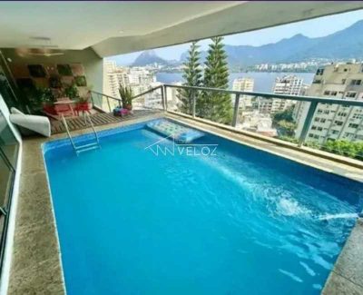 Cobertura, 3 quartos, 240 m² - Foto 1