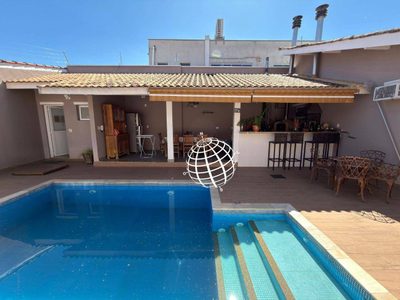 Casa, 4 quartos, 205 m² - Foto 4