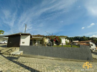 Casa, 3 quartos, 166 m² - Foto 1