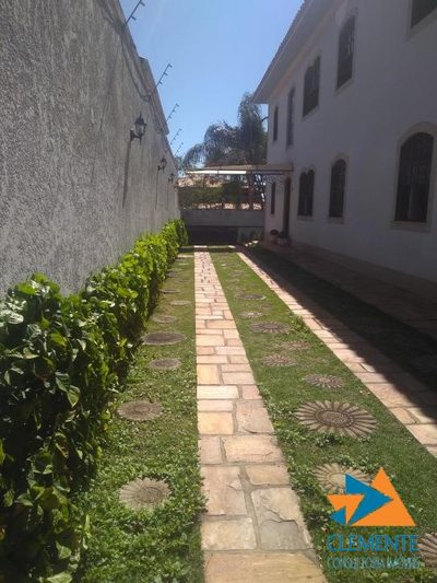 Casa, 4 quartos, 390 m² - Foto 1
