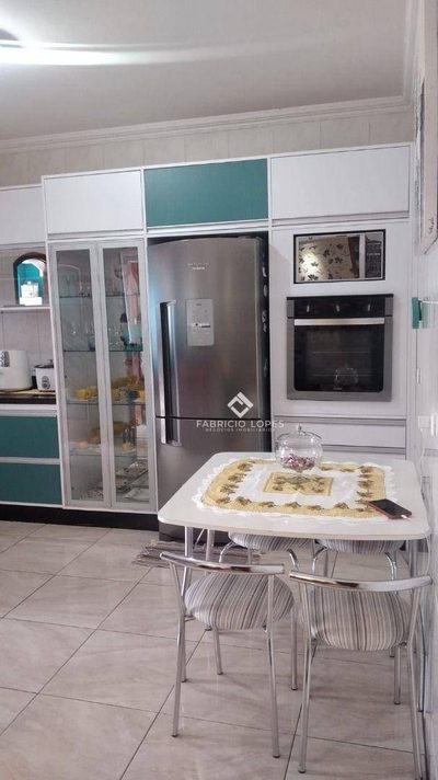Casa, 3 quartos, 220 m² - Foto 5
