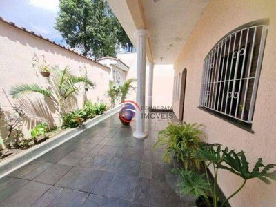 Casa, 3 quartos, 282 m² - Foto 1