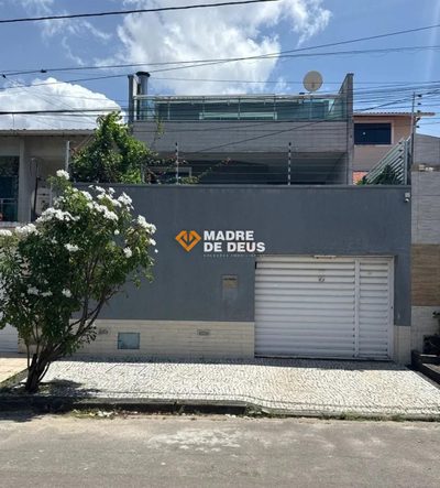 Casa, 4 quartos, 300 m² - Foto 1