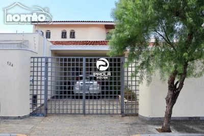 Casa, 6 quartos, 173 m² - Foto 1