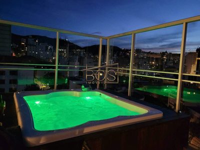 Cobertura, 3 quartos, 217 m² - Foto 2