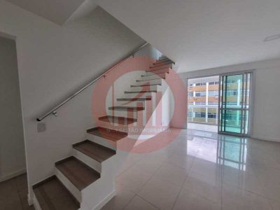 Cobertura, 3 quartos, 157 m² - Foto 2