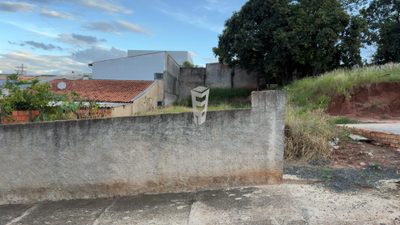 Terreno, 300 m² - Foto 2