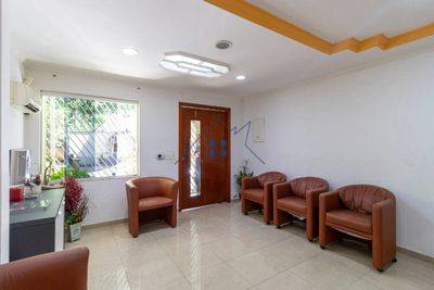 Casa, 4 quartos, 180 m² - Foto 2