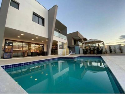 Sobrado, 4 quartos, 329 m² - Foto 1