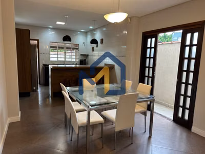 Casa, 2 quartos, 165 m² - Foto 1