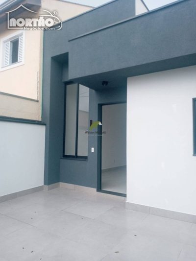 Casa, 5 quartos, 98 m² - Foto 2