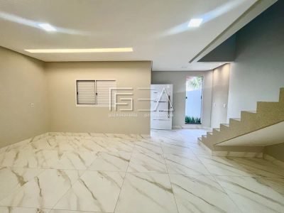Casa, 3 quartos, 227 m² - Foto 2