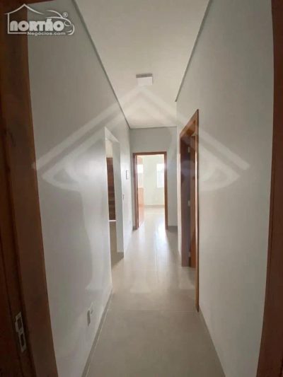 Casa, 3 quartos, 121 m² - Foto 1