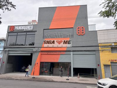 Sala-Conjunto, 2100 m² - Foto 1